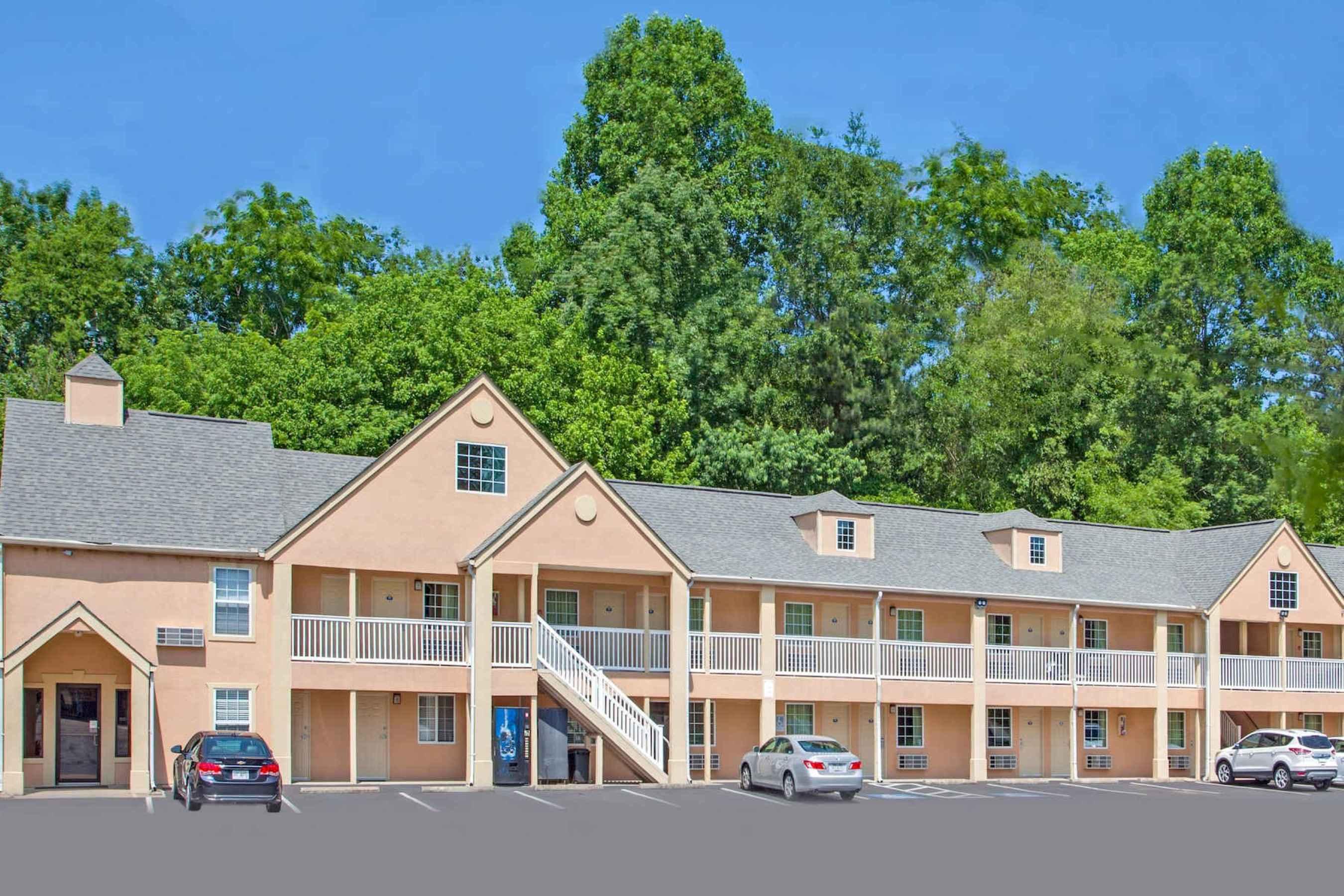 Travelodge By Wyndham Canton-Livonia Area, Mi Exterior foto