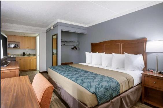 Travelodge By Wyndham Canton-Livonia Area, Mi Exterior foto