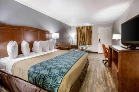 Travelodge By Wyndham Canton-Livonia Area, Mi Exterior foto